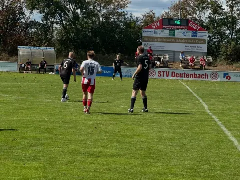 Szene aus dem Spiel STV Deutenbach 2 – 1. FC Heilsbronn, Bild 6