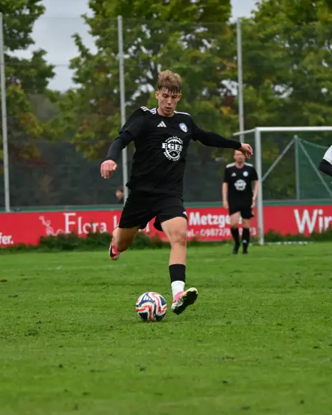 Szene aus dem Spiel 1. FC Heilsbronn – SC Obermichelbach, Bild 6