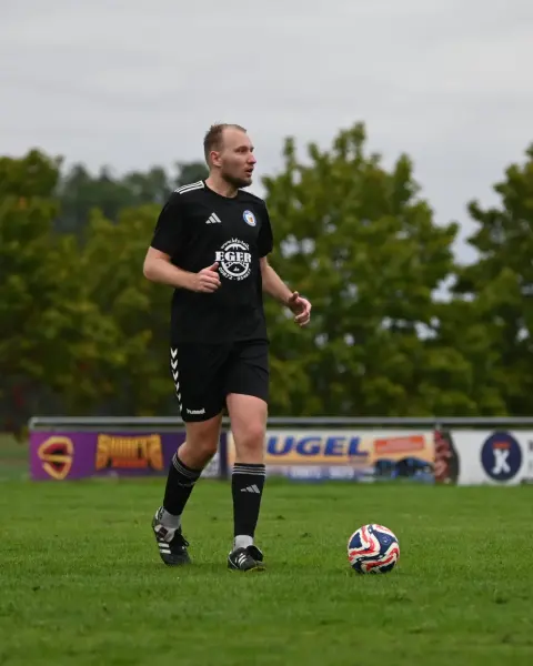 Szene aus dem Spiel 1. FC Heilsbronn – SC Obermichelbach, Bild 5