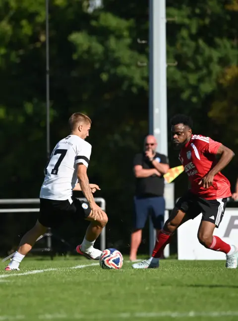 Szene aus dem Spiel 1. FC Heilsbronn – SV Eyüp Sultan Nbg., Bild 5