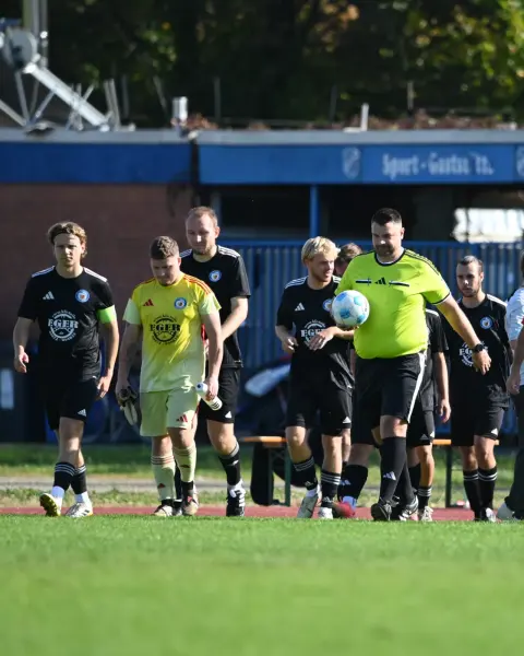 Szene aus dem Spiel FC Serbia Nürnberg – 1. FC Heilsbronn, Bild 1