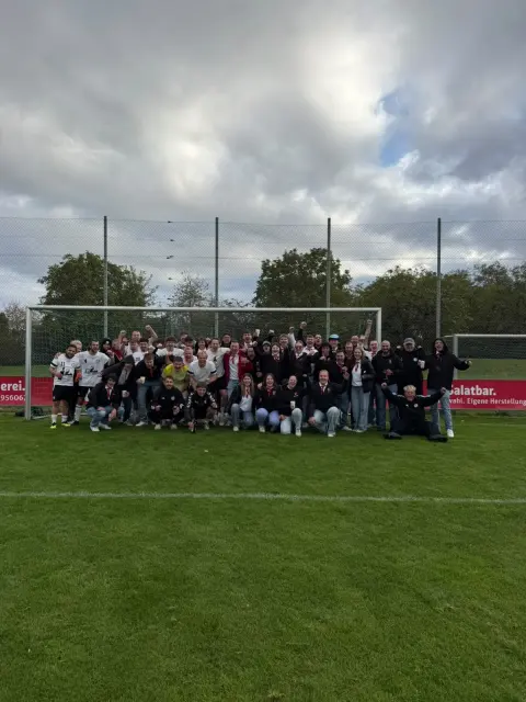 Szene aus dem Spiel 1. FC Heilsbronn – (SG) Oberasbach/Weinzierlein, Bild 1