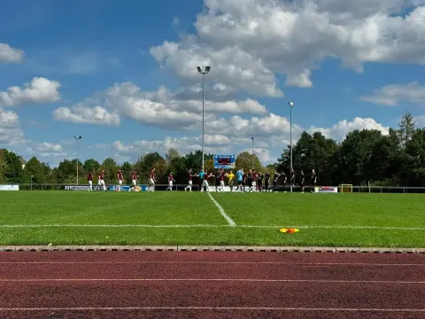 Szene aus dem Spiel 1. FC Heilsbronn – SV Burggrafenhof, Bild 1